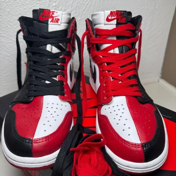 Nike Air Jordan 1 OG NRG Homage to Home Mens Sneakers Size 6.5 - Picture 2 of 16